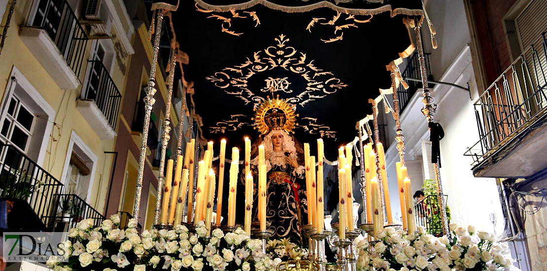 Gran ambiente en el Miércoles Santo en Badajoz