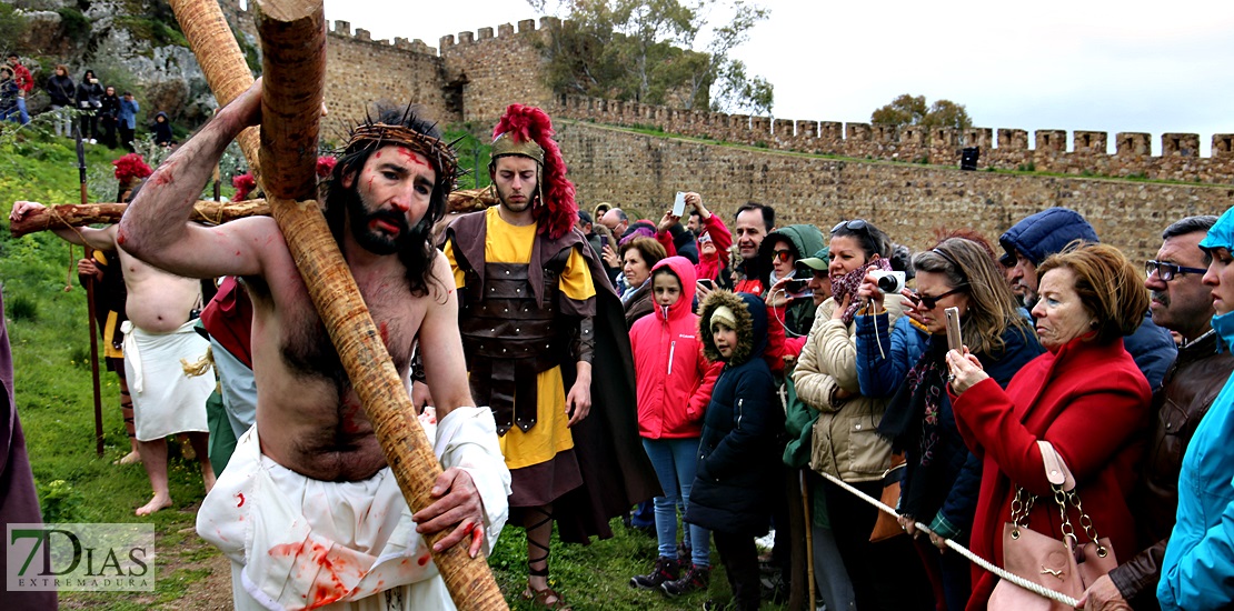 La Pasión Viviente de Alburquerque. Espectáculo viviente en el Castillo de Luna