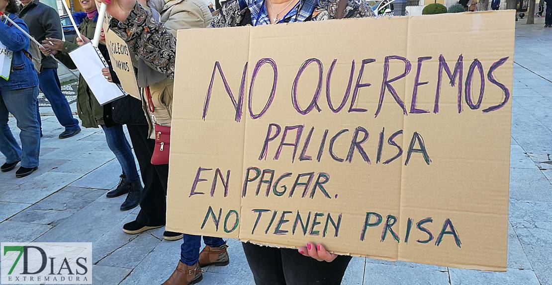 Empleadas de Eulen protestan frente al Ayuntamiento contra Palicrisa