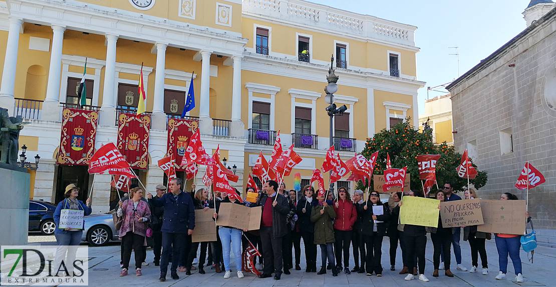 Empleadas de Eulen protestan frente al Ayuntamiento contra Palicrisa