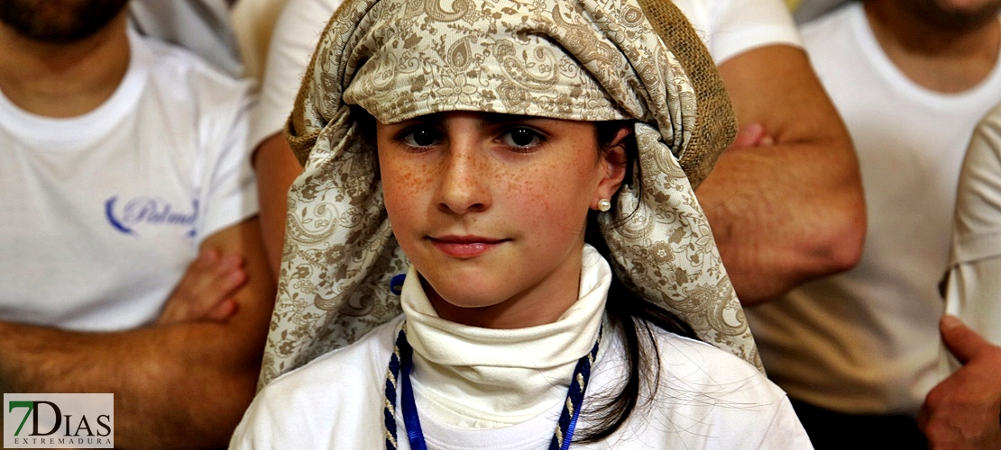 La Borriquita abre la Semana Santa pacense ante la atenta mirada de sus fieles