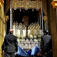 La Borriquita abre la Semana Santa pacense bajo la atenta mirada de sus fieles