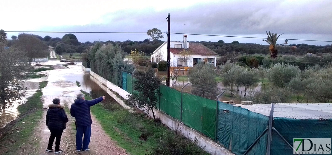 Se inundan varias carreteras y poblados entre Badajoz y Cáceres