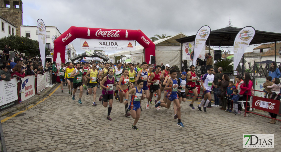 Imágenes de la XIII Media Maratón de Alburquerque I