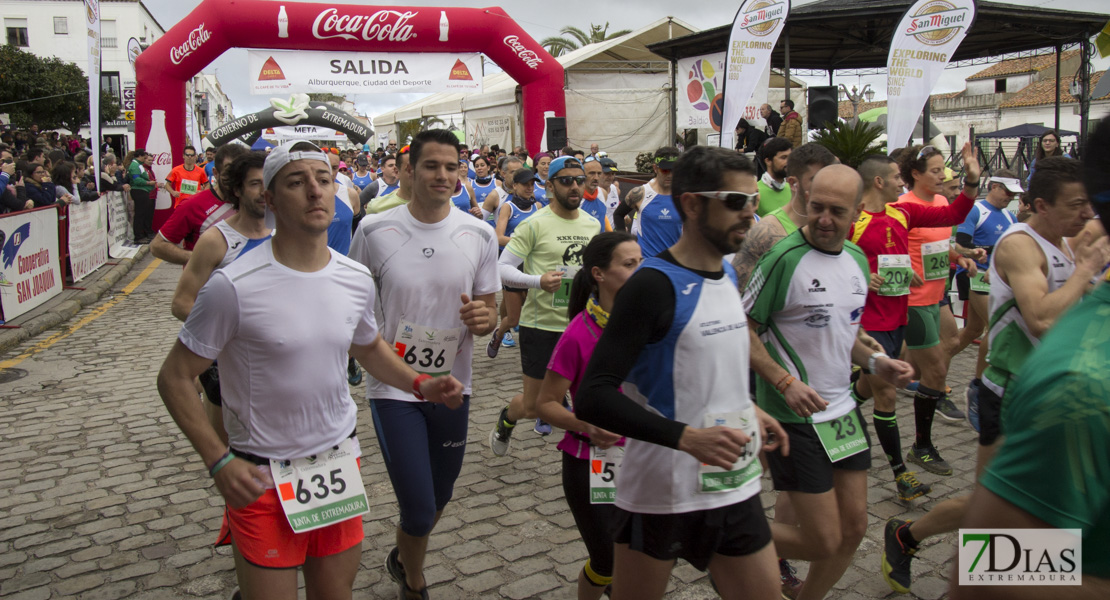 Imágenes de la XIII Media Maratón de Alburquerque I