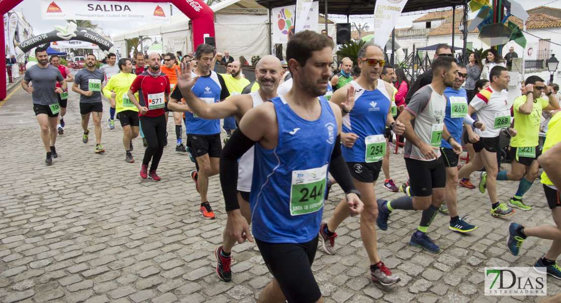 Imágenes de la XIII Media Maratón de Alburquerque I