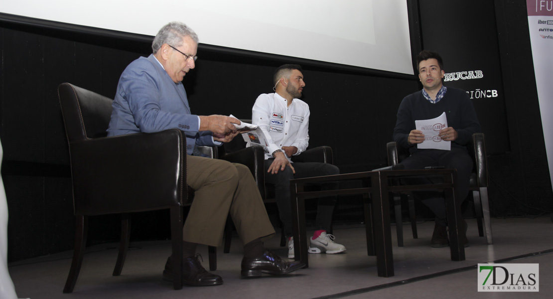 Imágenes de la presentación del Fundación CB Integra Team