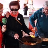 Degustación popular de migas en &quot;El Certamen Gastronómico de Barcarrota&quot;