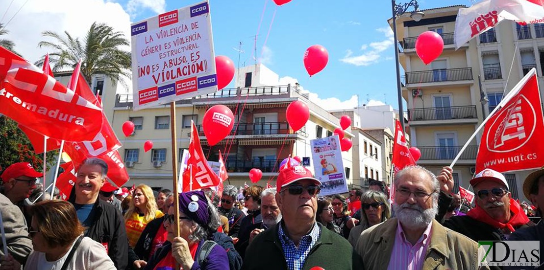 Más de mil personas exigen un empleo de calidad en Extremadura