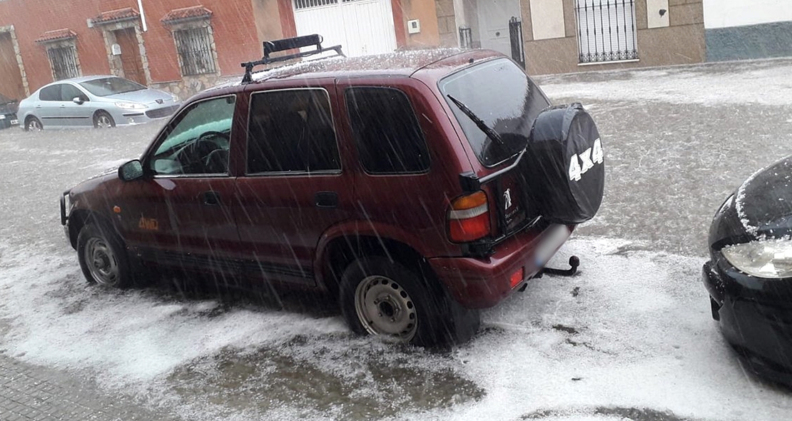 Intensa granizada e inundación en Guareña (Badajoz)