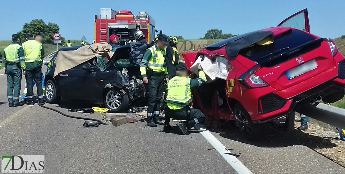 Un fallecido en un accidente en la carretera Badajoz - Zafra