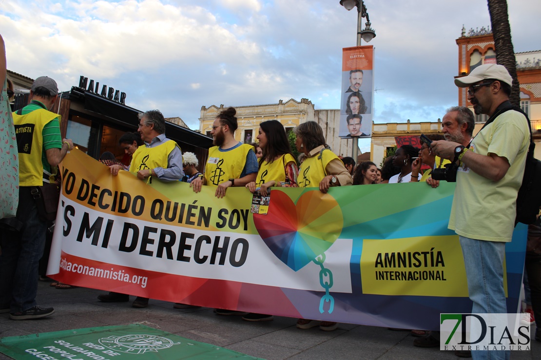 Extremadura celebra el Día del Orgullo LGTBI al ritmo de Soraya Arnelas