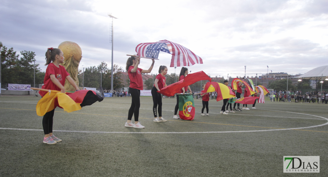 Imágenes del desfile inaugural del VII Mundialito de Clubes