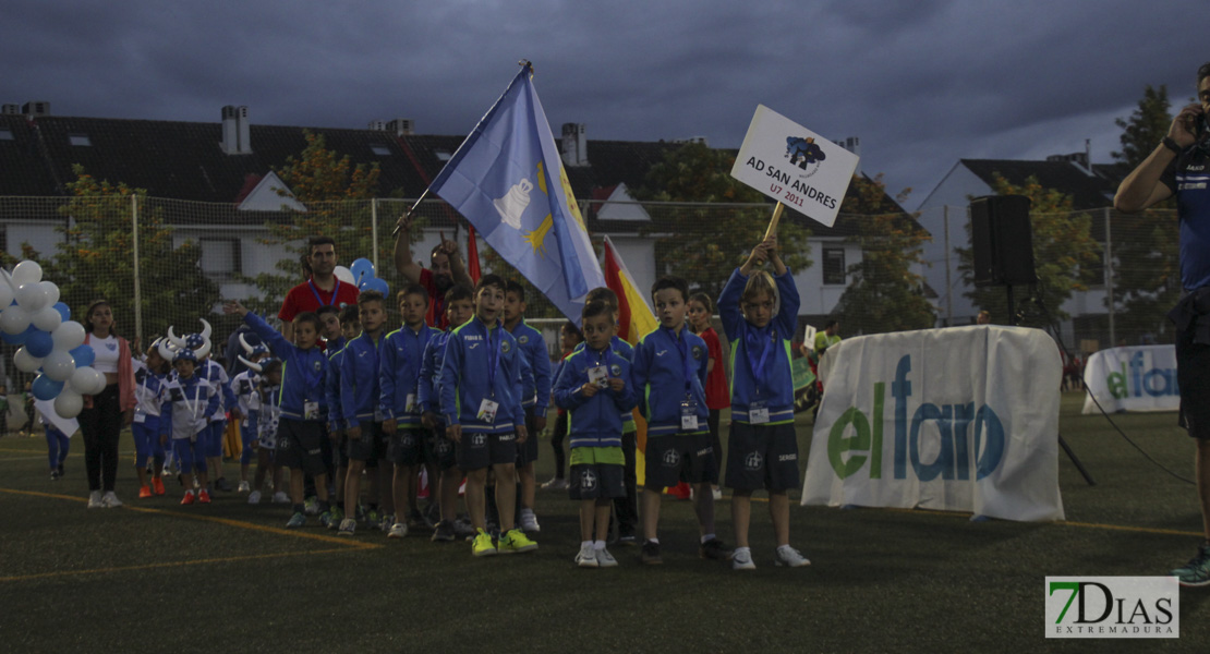 Imágenes del desfile inaugural del VII Mundialito de Clubes