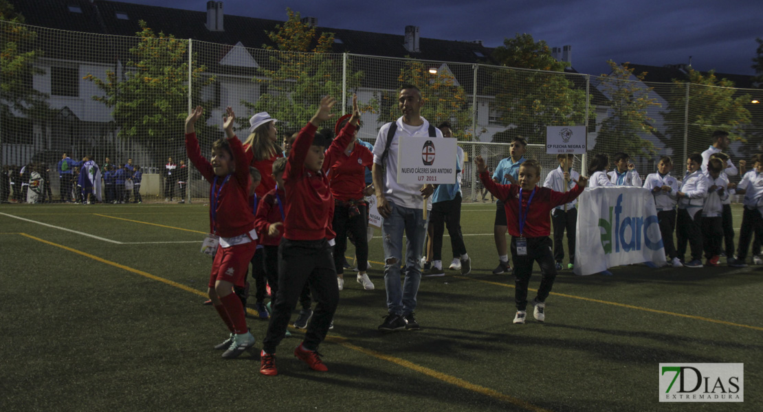 Imágenes del desfile inaugural del VII Mundialito de Clubes