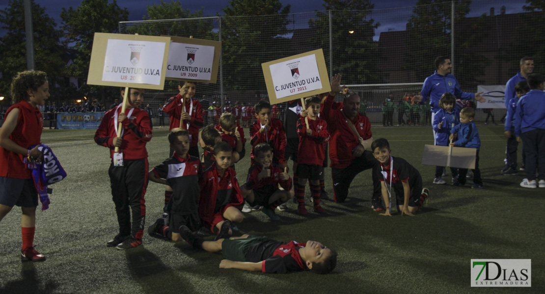 Imágenes del desfile inaugural del VII Mundialito de Clubes