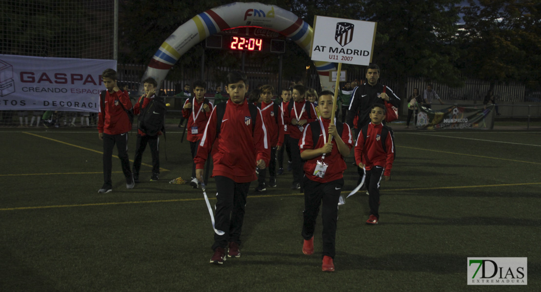 Imágenes del desfile inaugural del VII Mundialito de Clubes