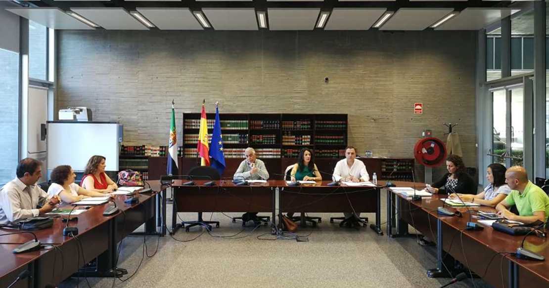 Educación mejorará el Protocolo para reducir el absentismo escolar en la región