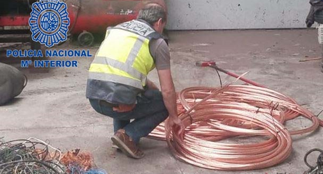 Dos detenidos por robar cobre en sendos almacenes del norte de Cáceres