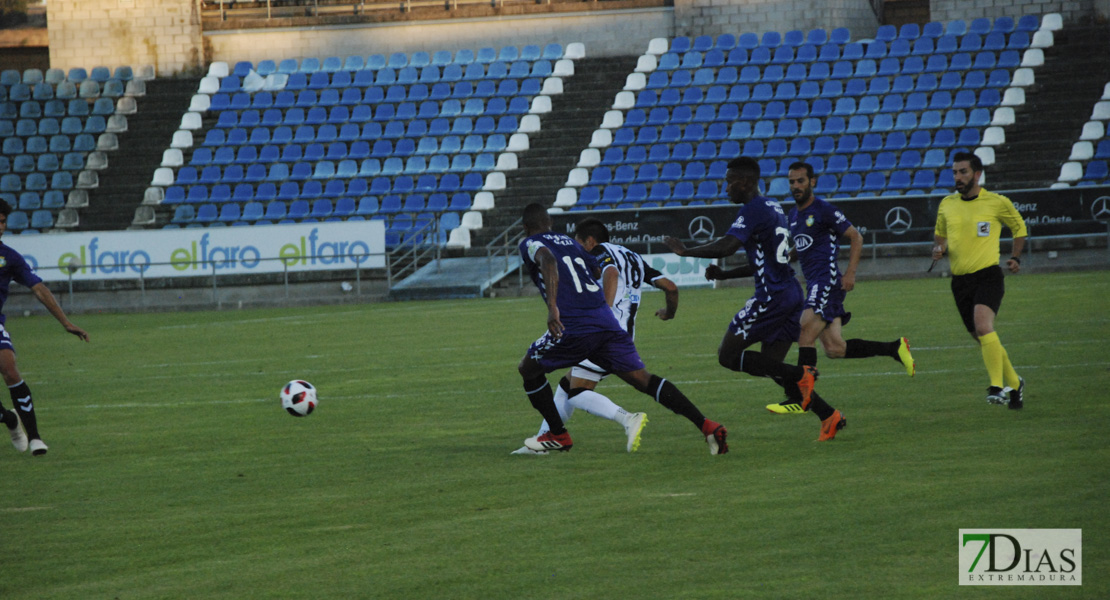 Imágenes del CD. Badajoz 0 - 1 Vitoria de Setubal