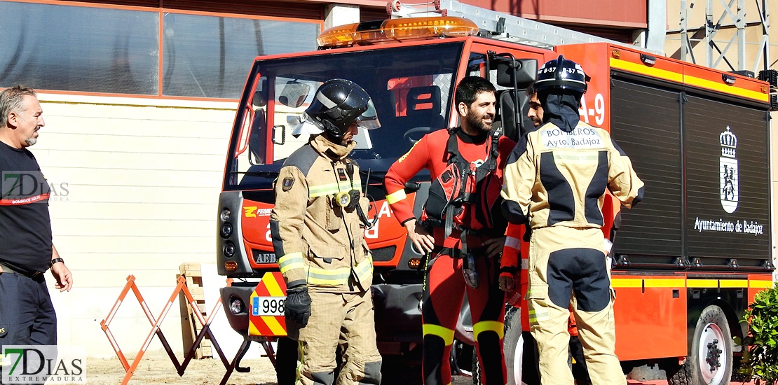 El ayto de Badajoz adquiere tres nuevos vehículos de bomberos