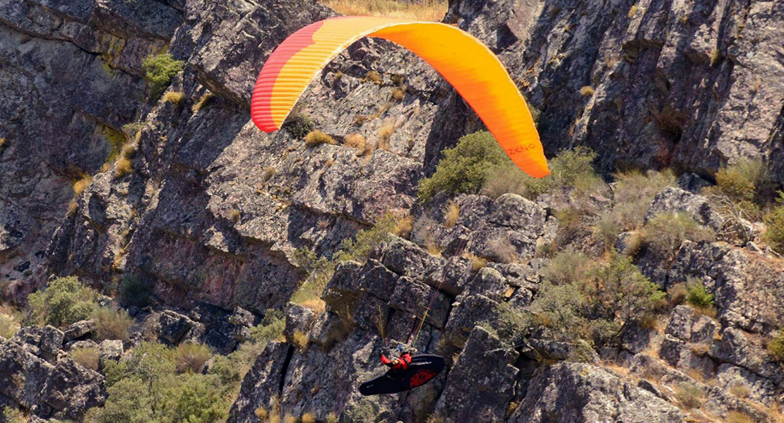 Los mejores pilotos del Campeonato de Parapente de Zarza capilla vuelan 240 kilómetros