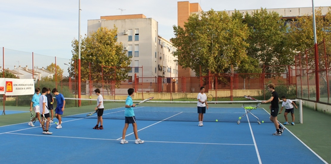 Gran acogida de las actividades deportivas del Ayuntamiento por los emeritenses