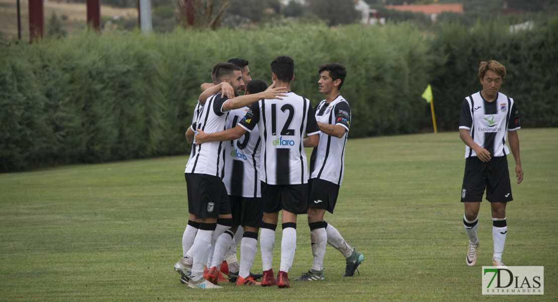 Imágenes del Racing Valverdeño 0 - 3 CD. Badajoz