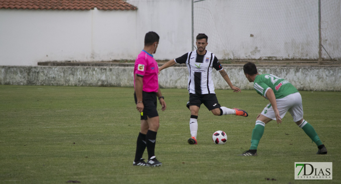 Imágenes del Racing Valverdeño 0 - 3 CD. Badajoz