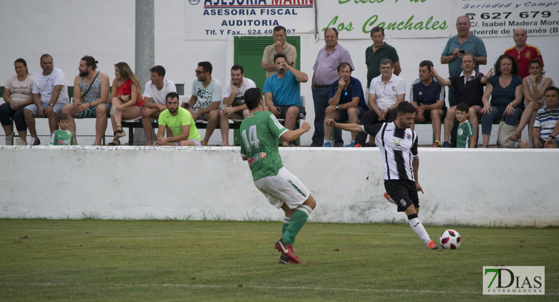 Imágenes del Racing Valverdeño 0 - 3 CD. Badajoz