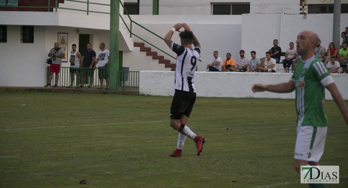 Imágenes del Racing Valverdeño 0 - 3 CD. Badajoz