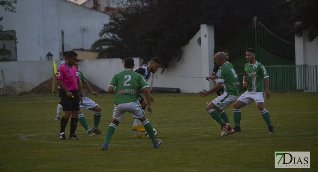 Imágenes del Racing Valverdeño 0 - 3 CD. Badajoz