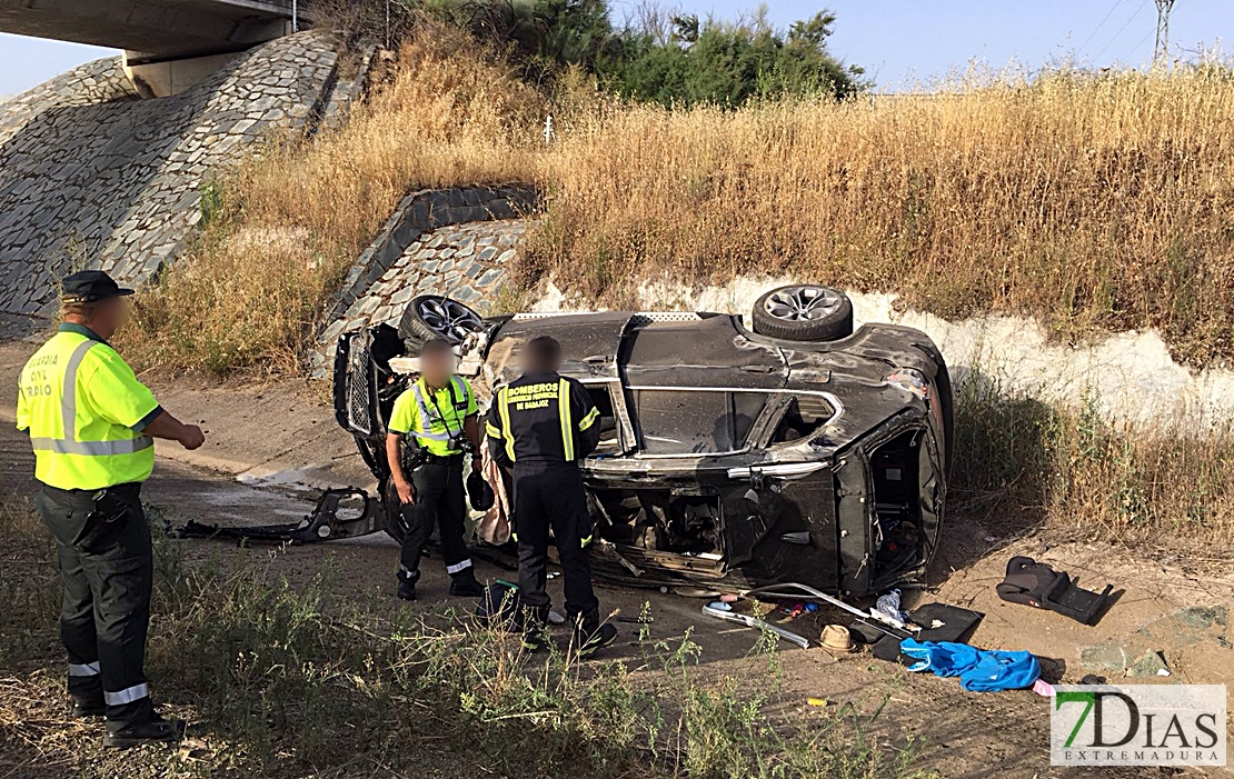 Siete personas, entre ellas cuatro menores, heridos en un accidente de tráfico