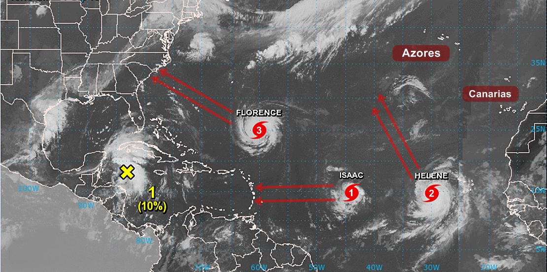 Tres huracanes conviven en el Atlántico