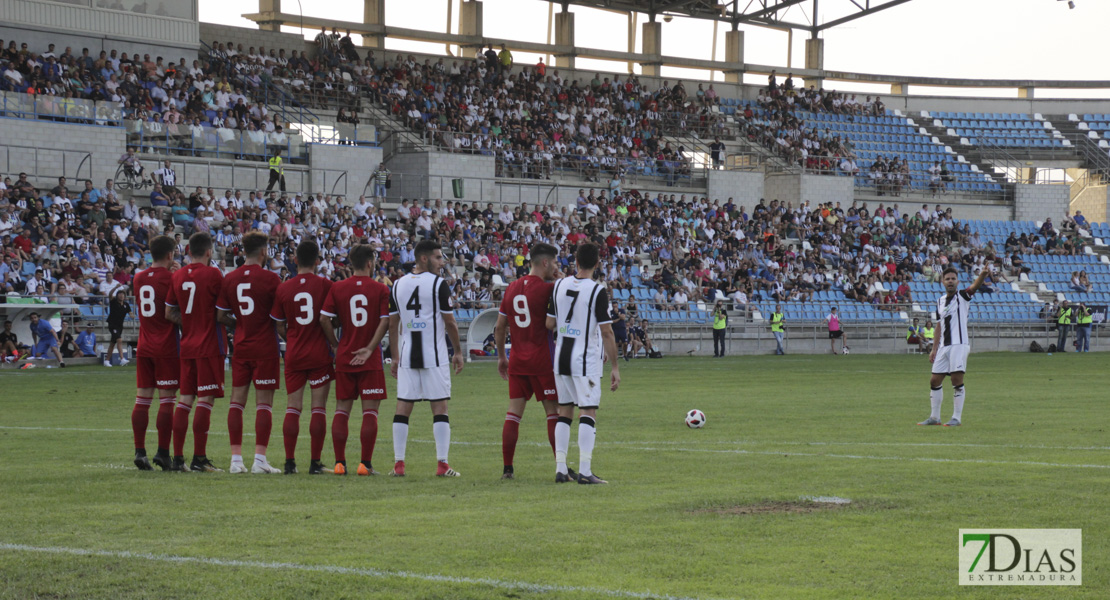 Imágenes del CD. Badajoz 0 - 1 Recreativo de Huelva