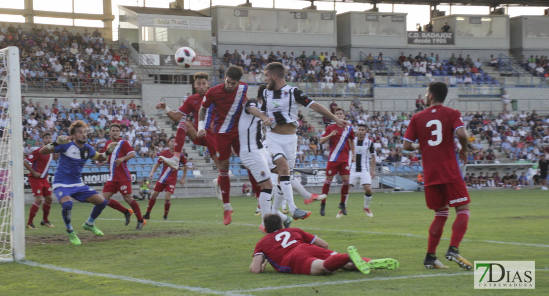 Imágenes del CD. Badajoz 0 - 1 Recreativo de Huelva