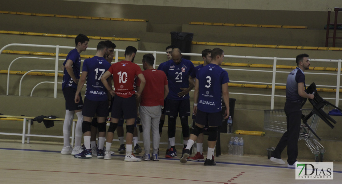 Imágenes del Pacense Voleibol - CV Emeve