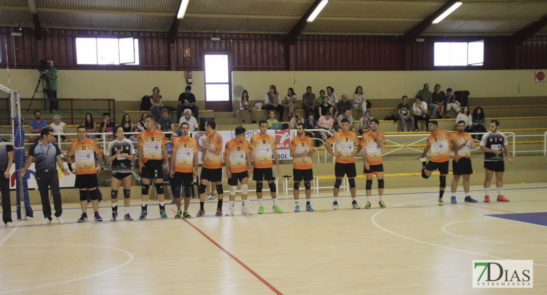 Imágenes del Pacense Voleibol - CV Emeve