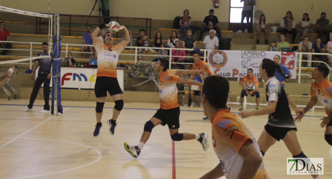 Imágenes del Pacense Voleibol - CV Emeve