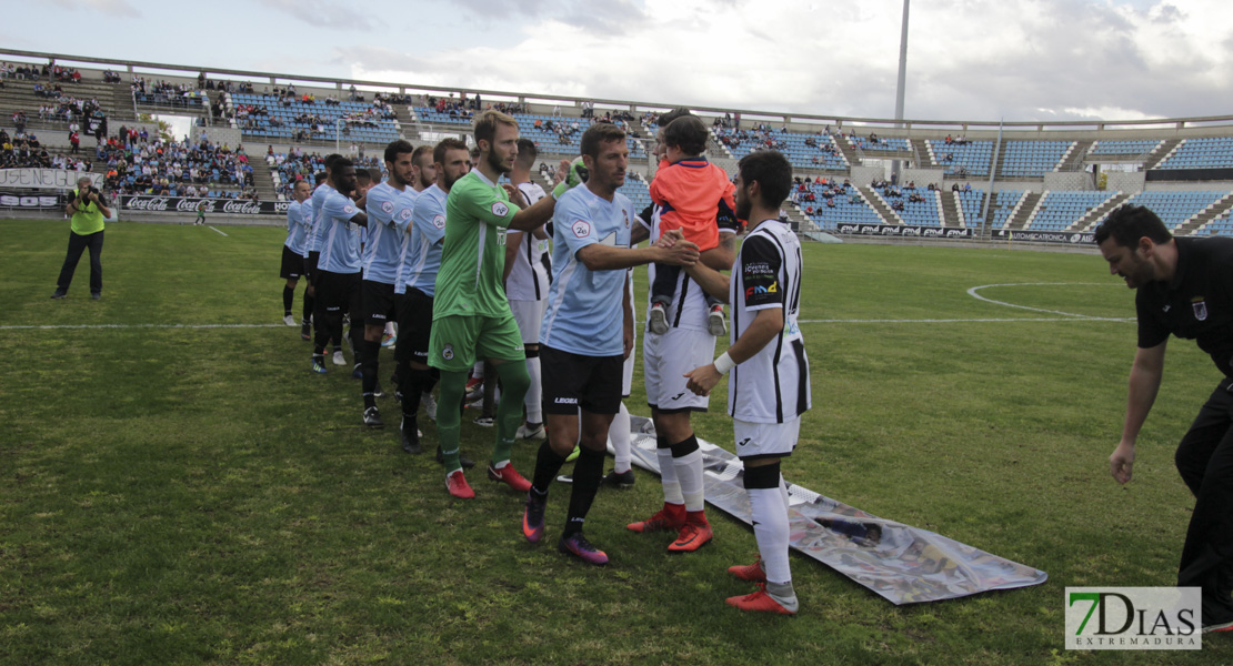 Imágenes del CD. Badajoz 0 - 2 Balompédica Linense