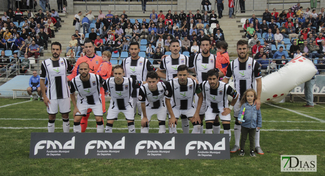 Imágenes del CD. Badajoz 0 - 2 Balompédica Linense