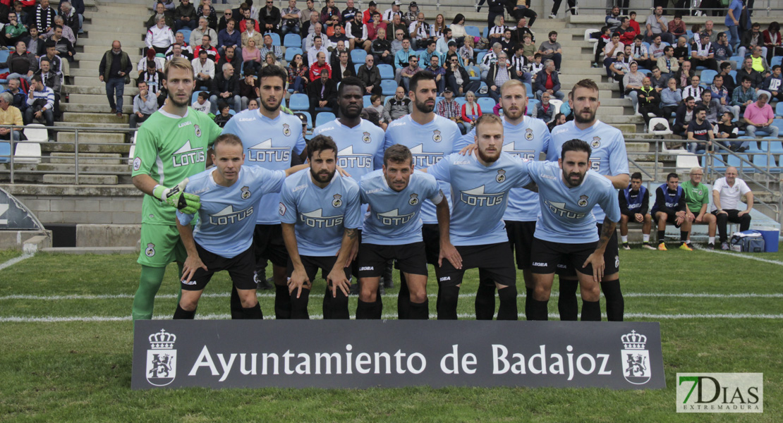 Imágenes del CD. Badajoz 0 - 2 Balompédica Linense