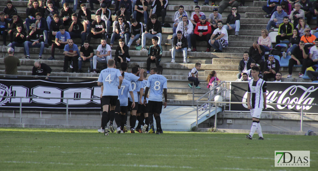 Imágenes del CD. Badajoz 0 - 2 Balompédica Linense