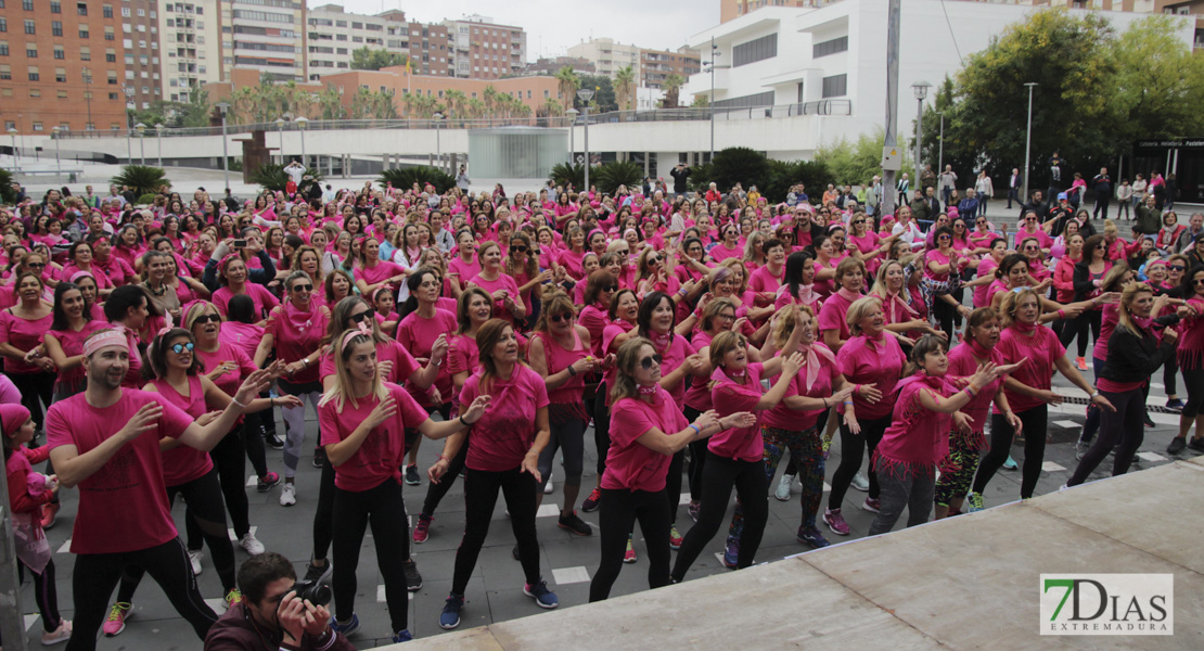 Imágenes del Zumba solidario contra el cáncer