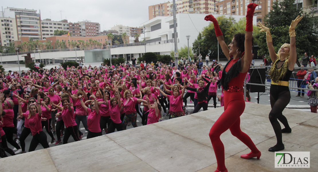 Imágenes del Zumba solidario contra el cáncer