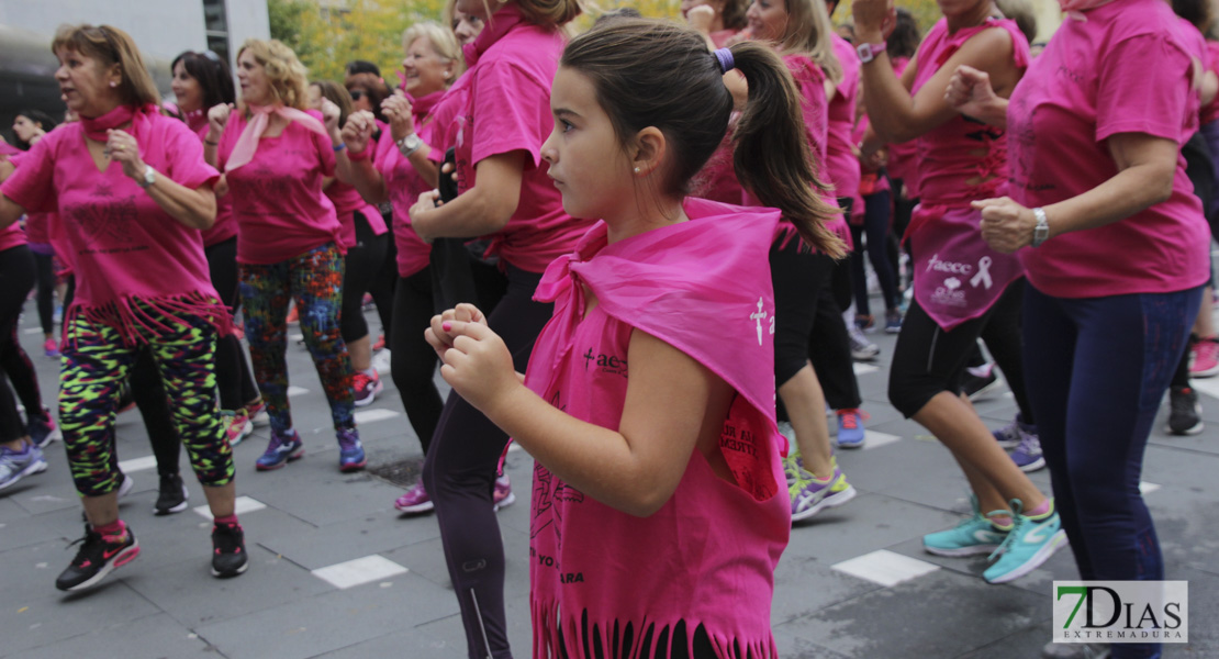 Imágenes del Zumba solidario contra el cáncer