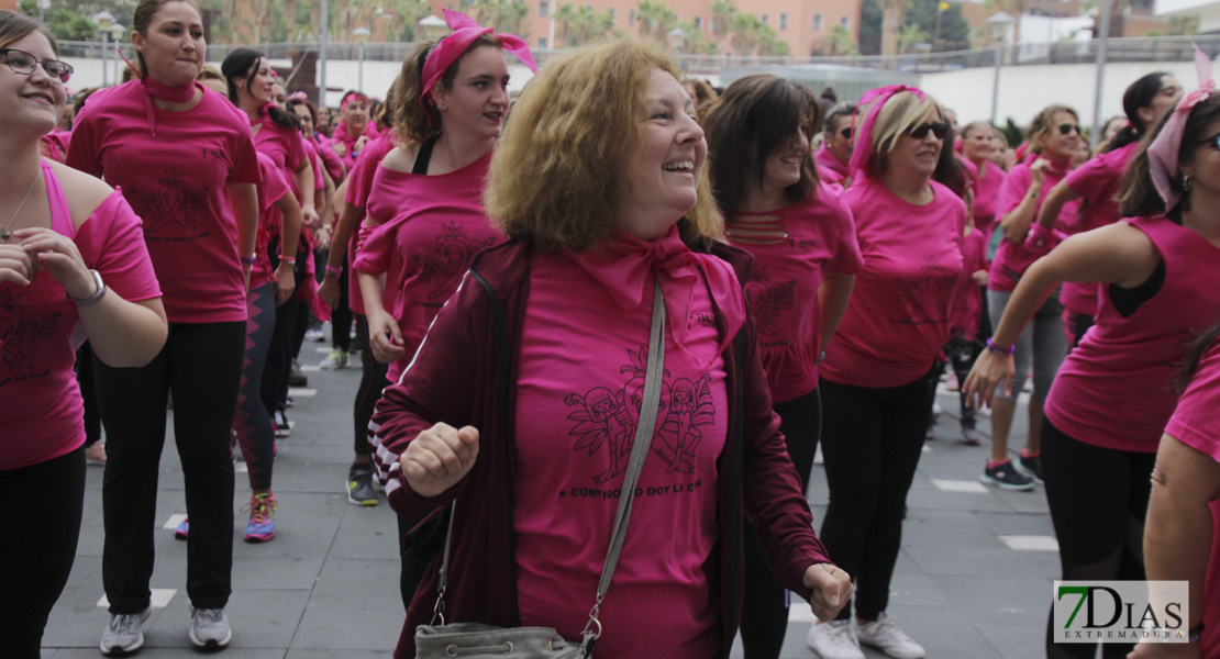 Imágenes del Zumba solidario contra el cáncer