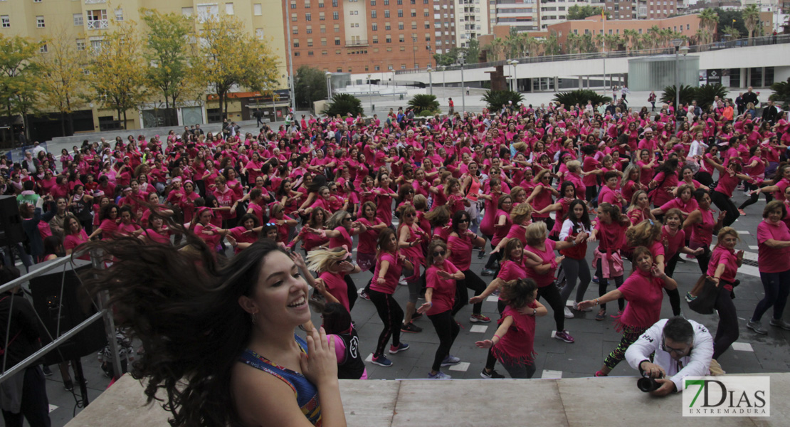 Imágenes del Zumba solidario contra el cáncer