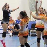 El Pacense Voleibol femenino consigue la primera victoria de la temporada