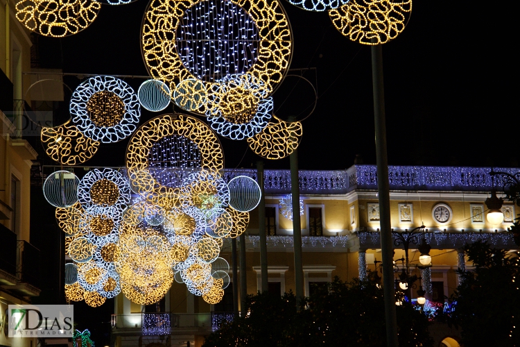 Gran ambiente en Badajoz para recibir la Navidad